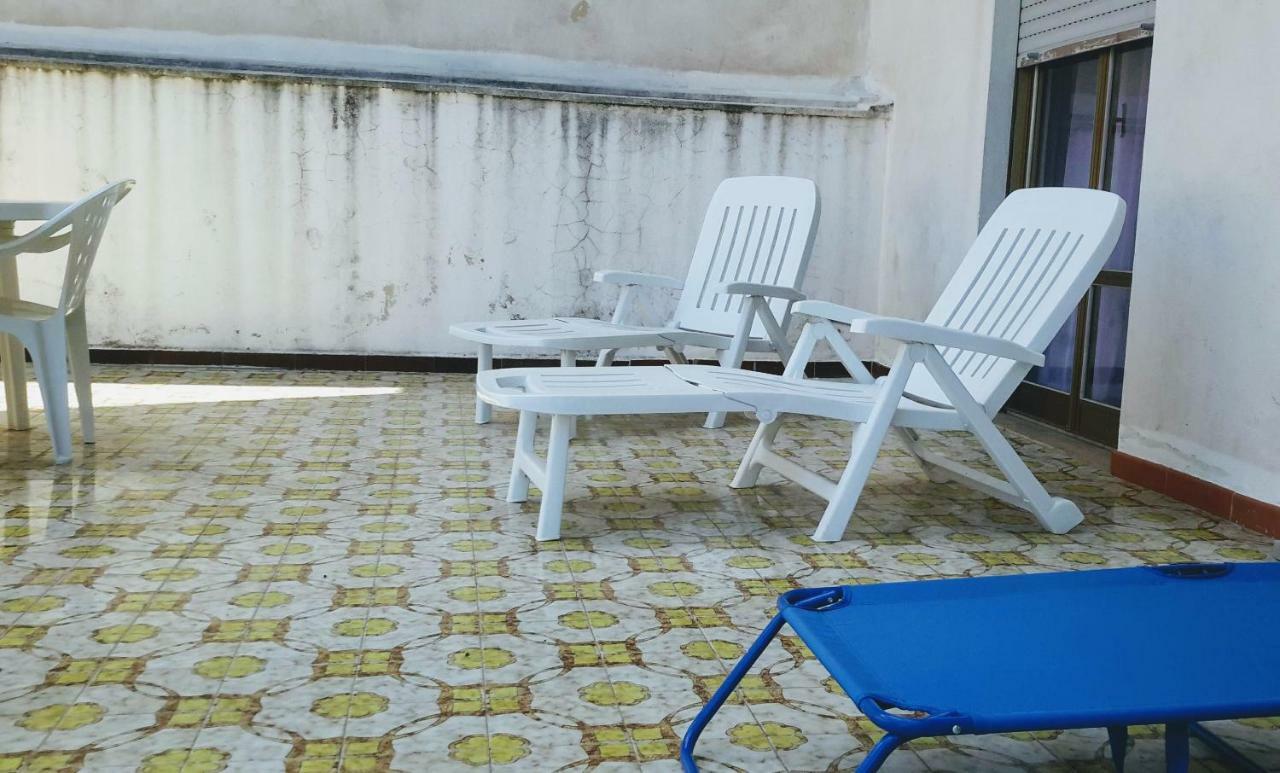 Una Terrazza Nel Sole Appartamento Di Tre Camere E Terrazza Trapani Luaran gambar